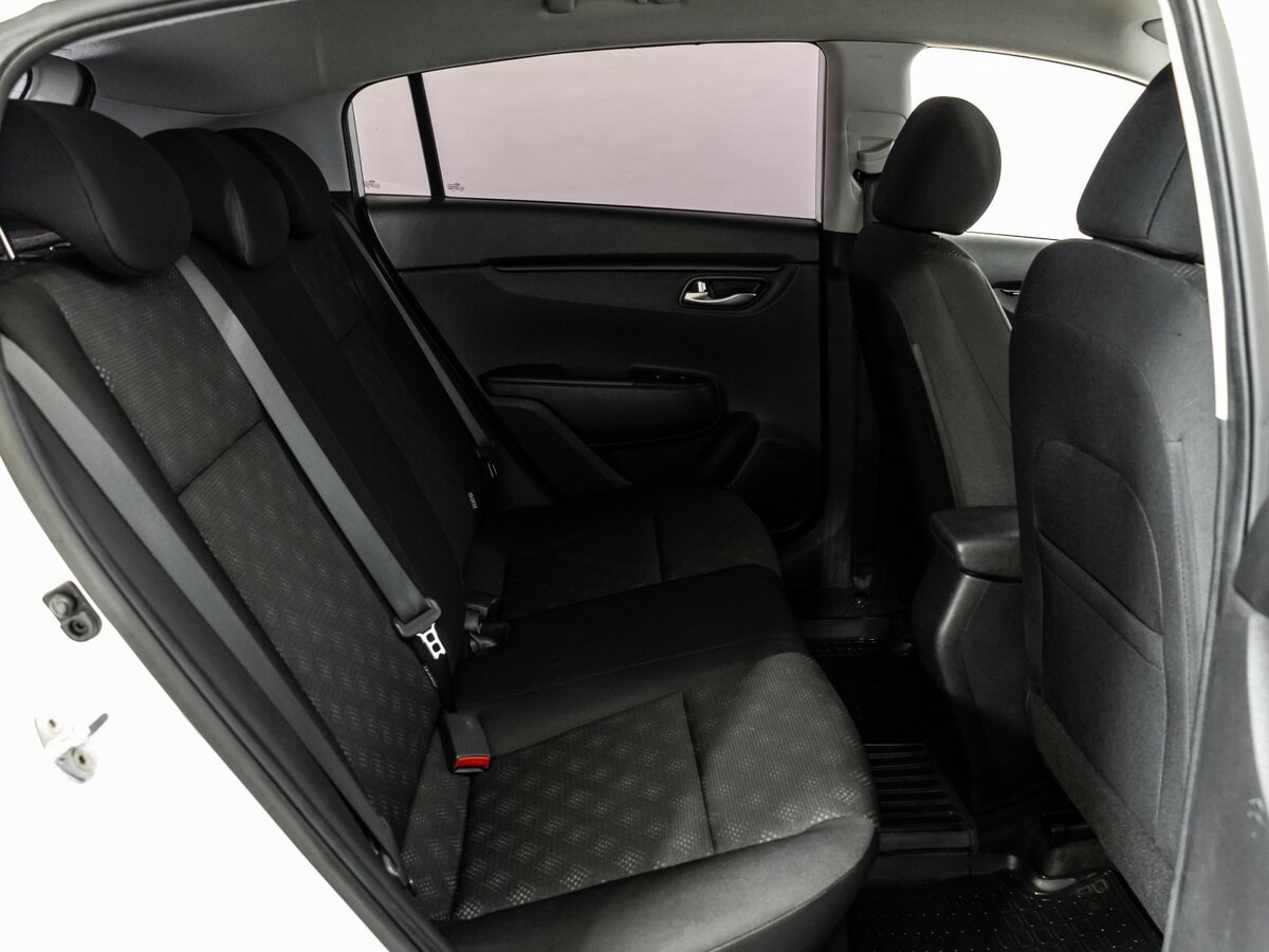 Kia Rio 2019 года с пробегом. Фото: #14