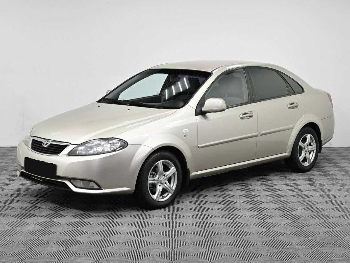 Daewoo Gentra 2014 года с пробегом. Посмотреть фото