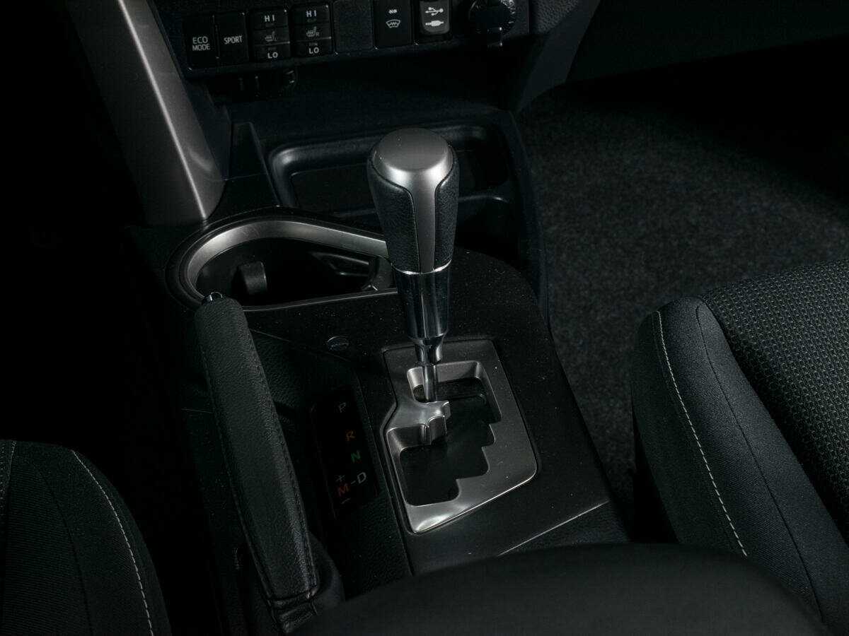 Toyota RAV4 2018 года с пробегом. Фото: #14
