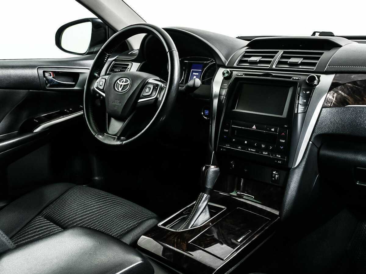 Toyota Camry 2018 года с пробегом. Фото: #8