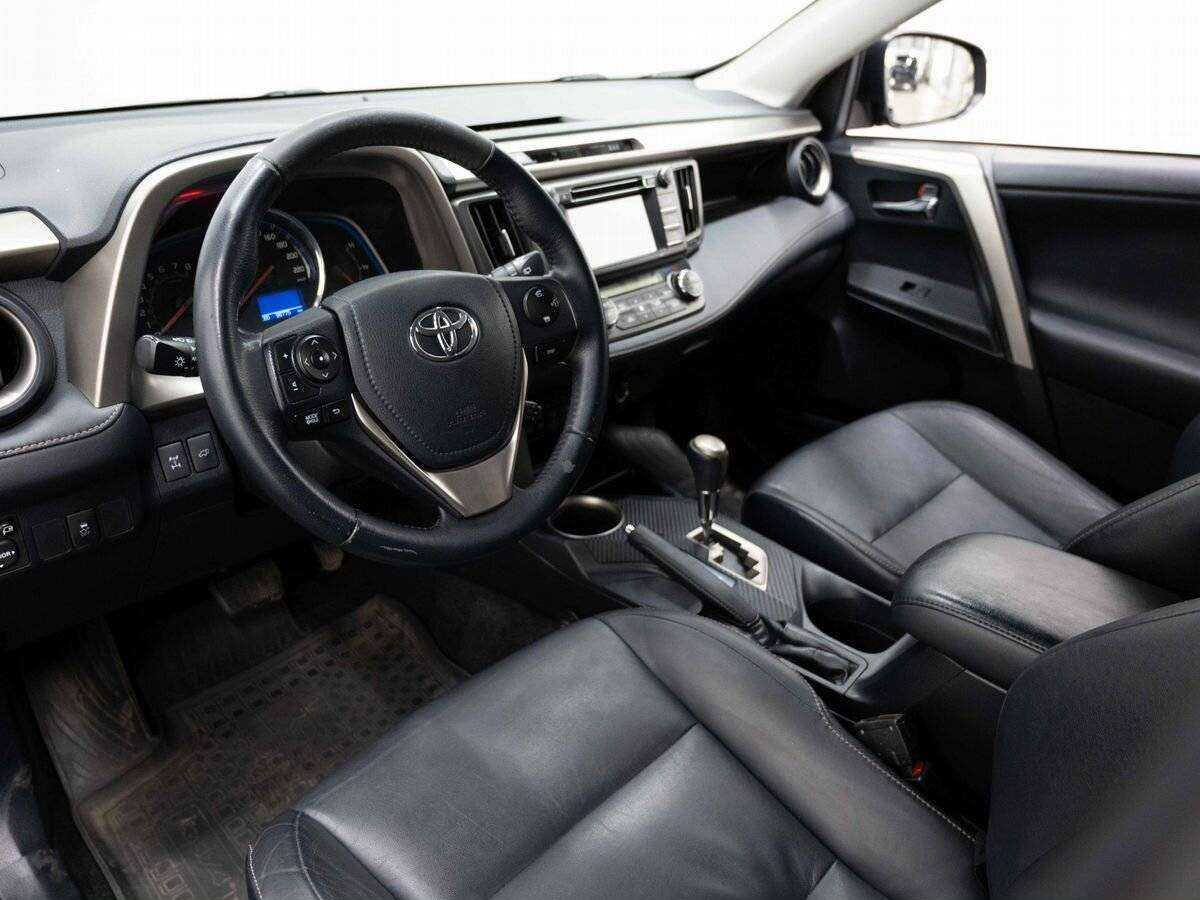 Toyota RAV4 2014 года с пробегом. Фото: #6