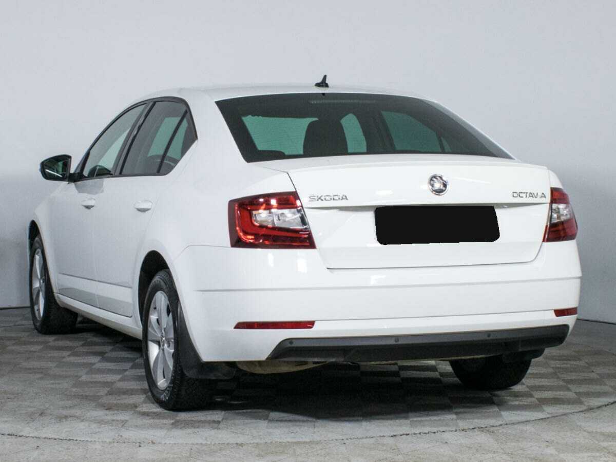 Skoda Octavia 2018 года с пробегом. Фото: #6