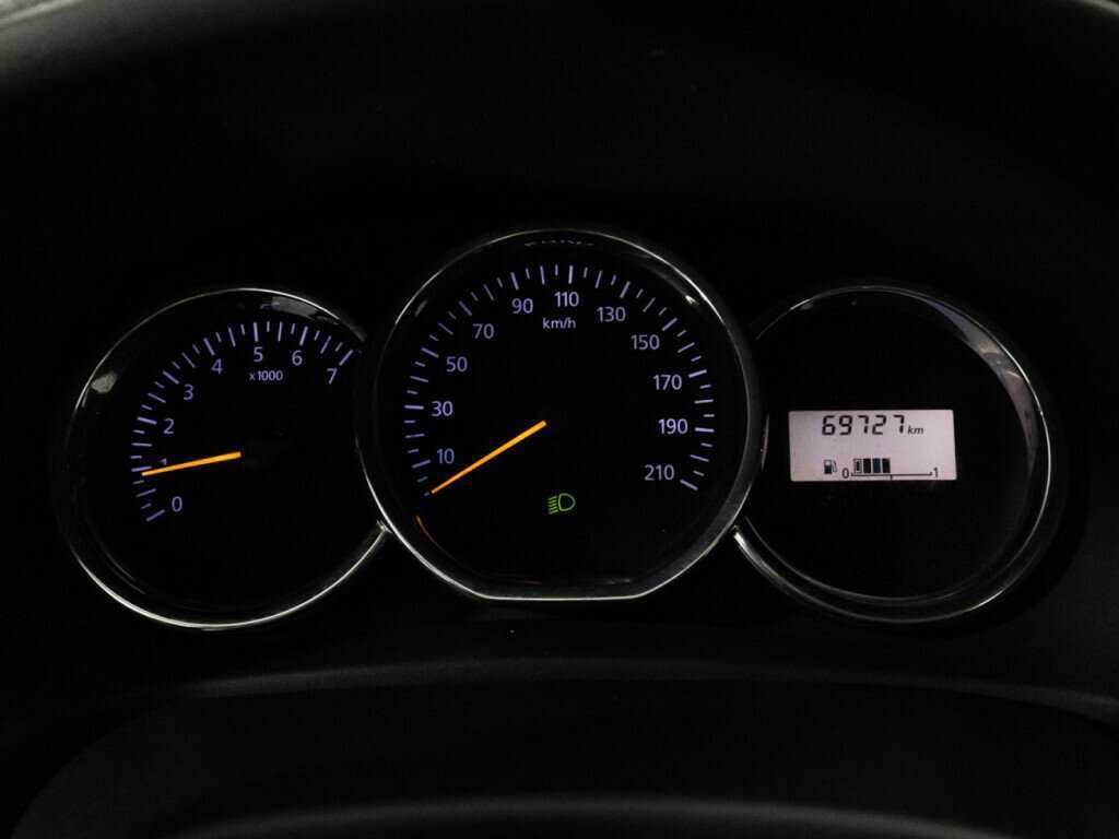 Renault Sandero 2016 года с пробегом. Фото: #11