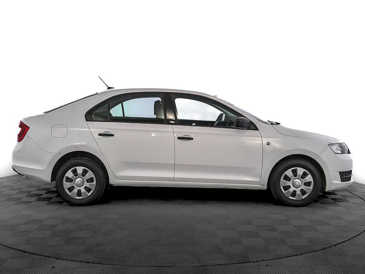 Skoda Rapid 2017 года с пробегом. Фото: #3