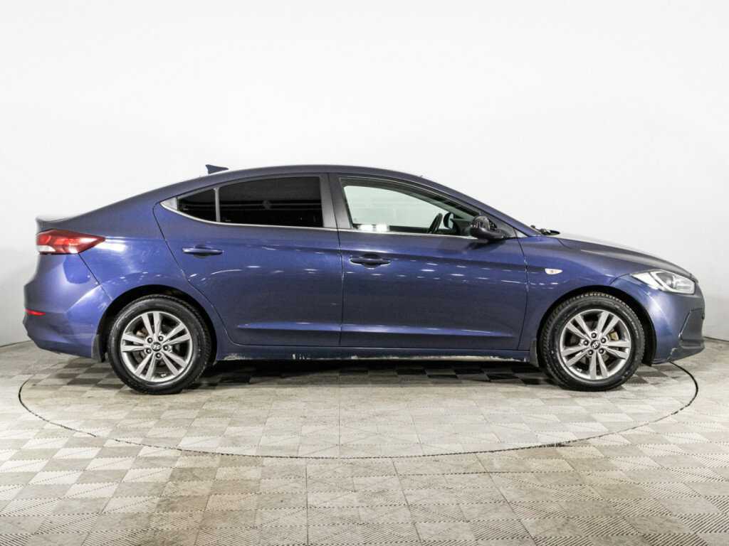 Hyundai Elantra 2017 года с пробегом. Фото: #3