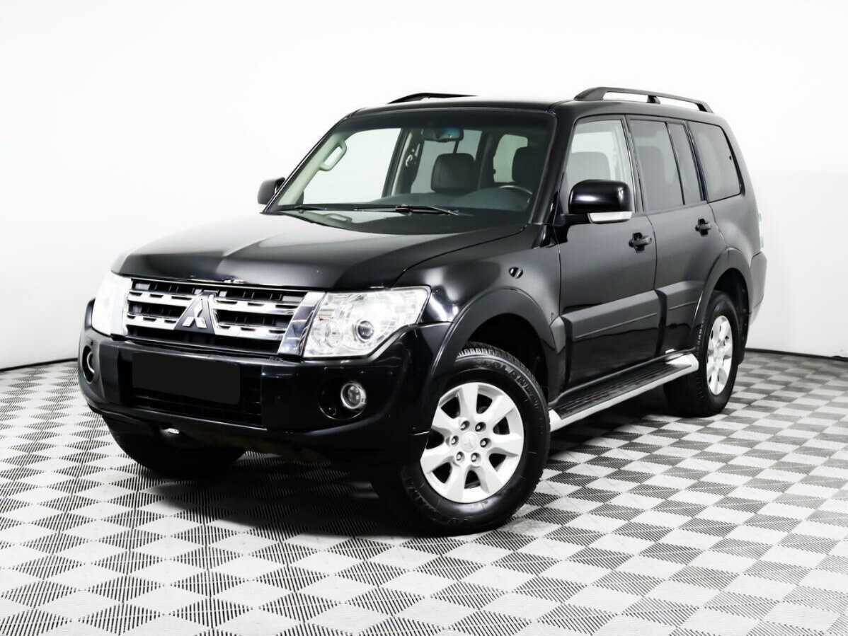 Mitsubishi Pajero 2013 года с пробегом. Посмотреть фото