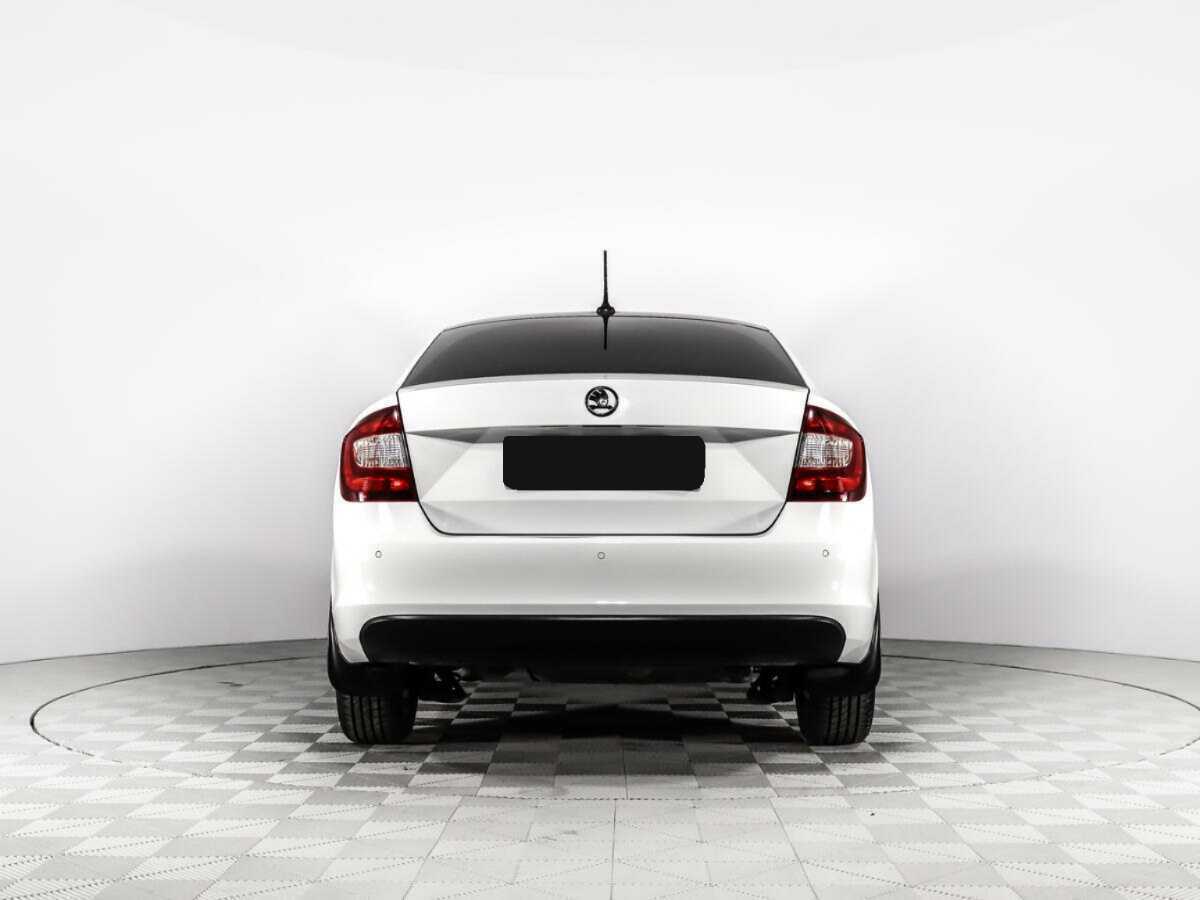 Skoda Rapid 2018 года с пробегом. Фото: #5