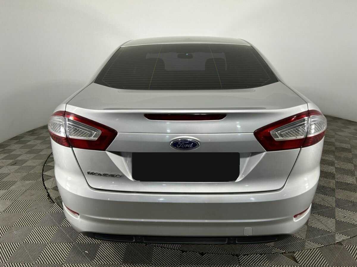 Ford Mondeo 2012 года с пробегом. Фото: #2