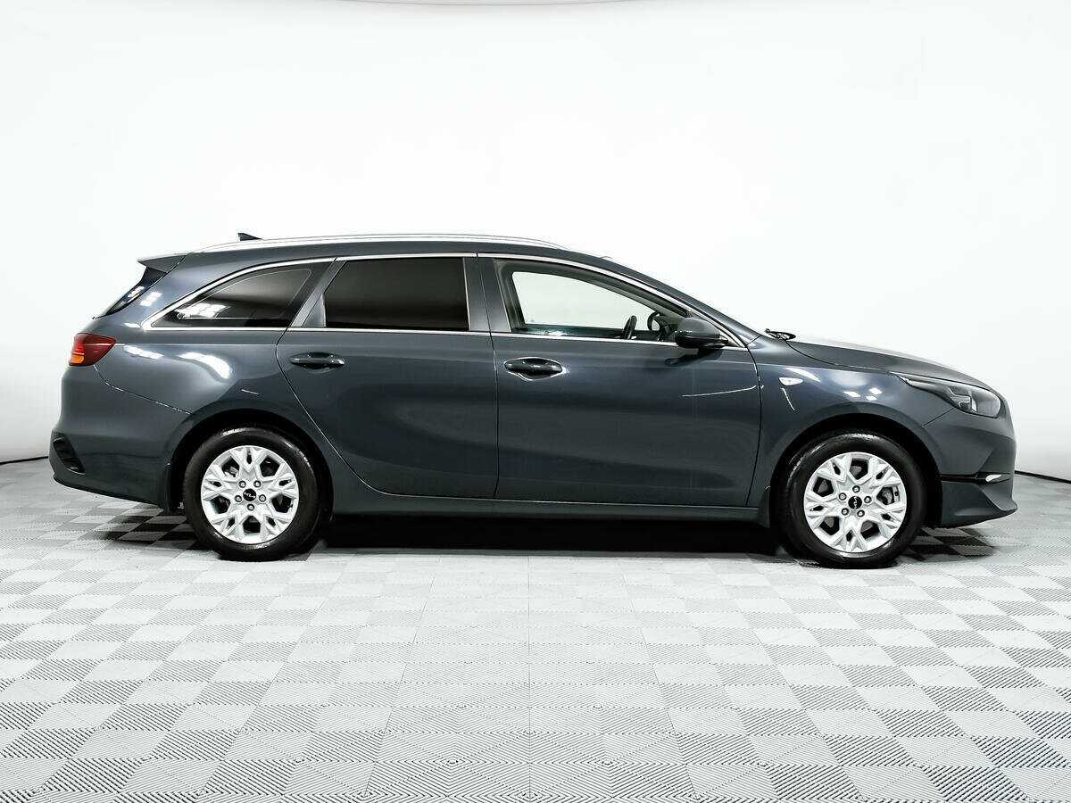 Kia Ceed 2022 года с пробегом. Фото: #3