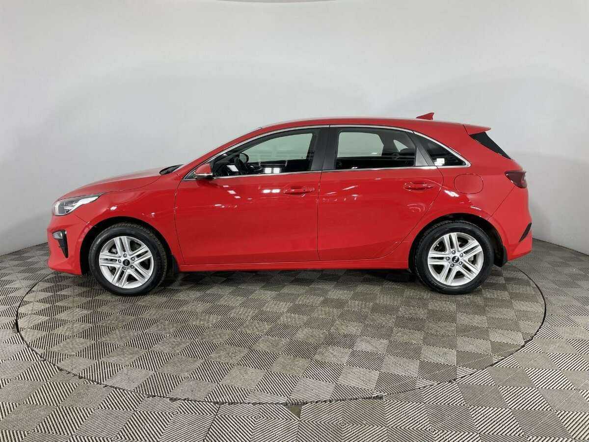 Kia Ceed 2020 года с пробегом. Фото: #4