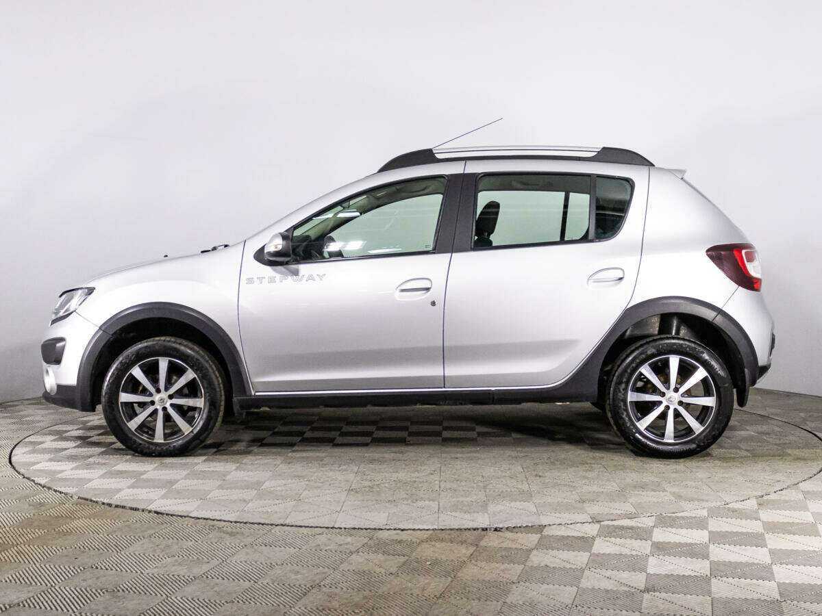 Renault Sandero 2015 года с пробегом. Фото: #7