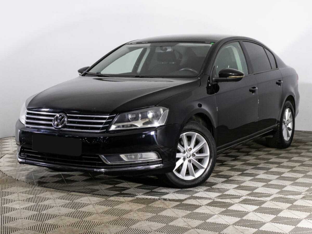 Volkswagen Passat 2013 года с пробегом. Посмотреть фото