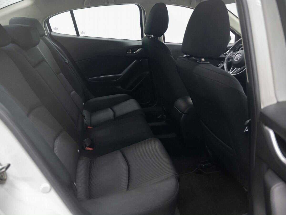 Mazda 3 2013 года с пробегом. Фото: #9