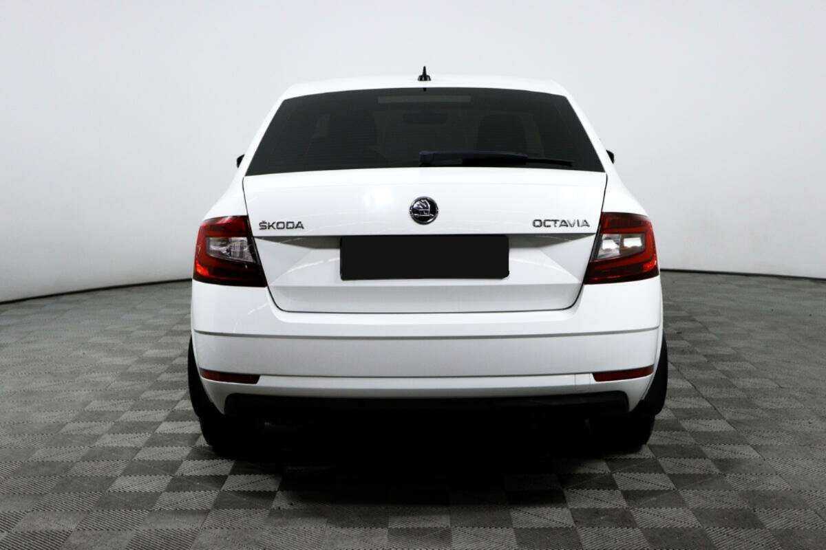 Skoda Octavia 2018 года с пробегом. Фото: #5