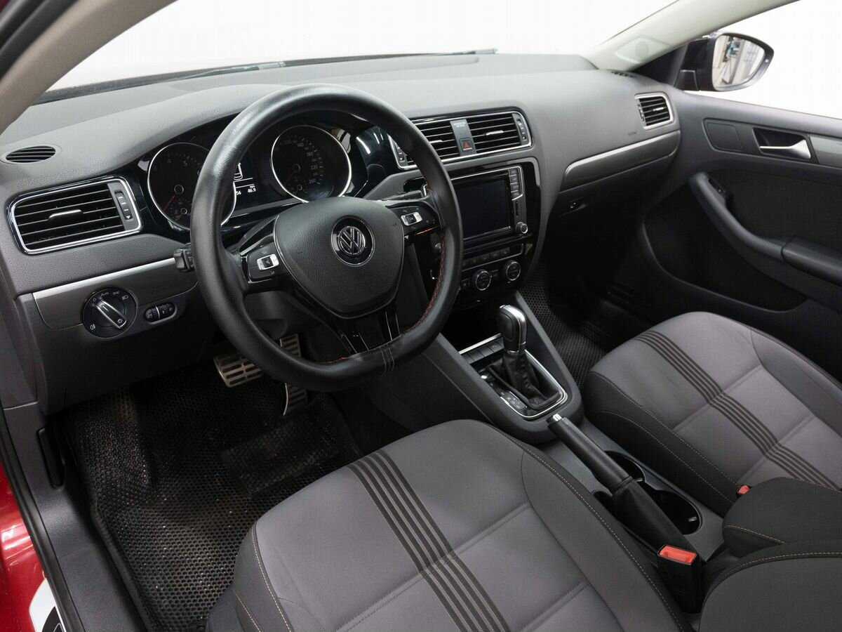 Volkswagen Jetta 2016 года с пробегом. Фото: #6