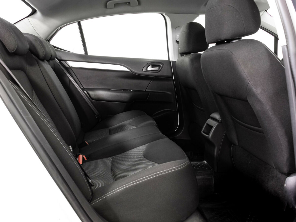 Citroen C4 2018 года с пробегом. Фото: #10