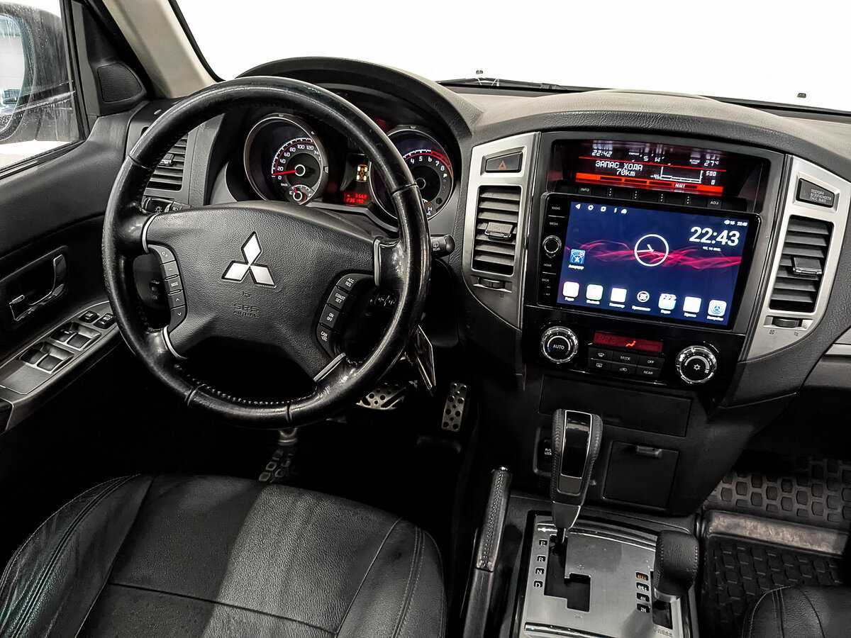 Mitsubishi Pajero 2015 года с пробегом. Фото: #24