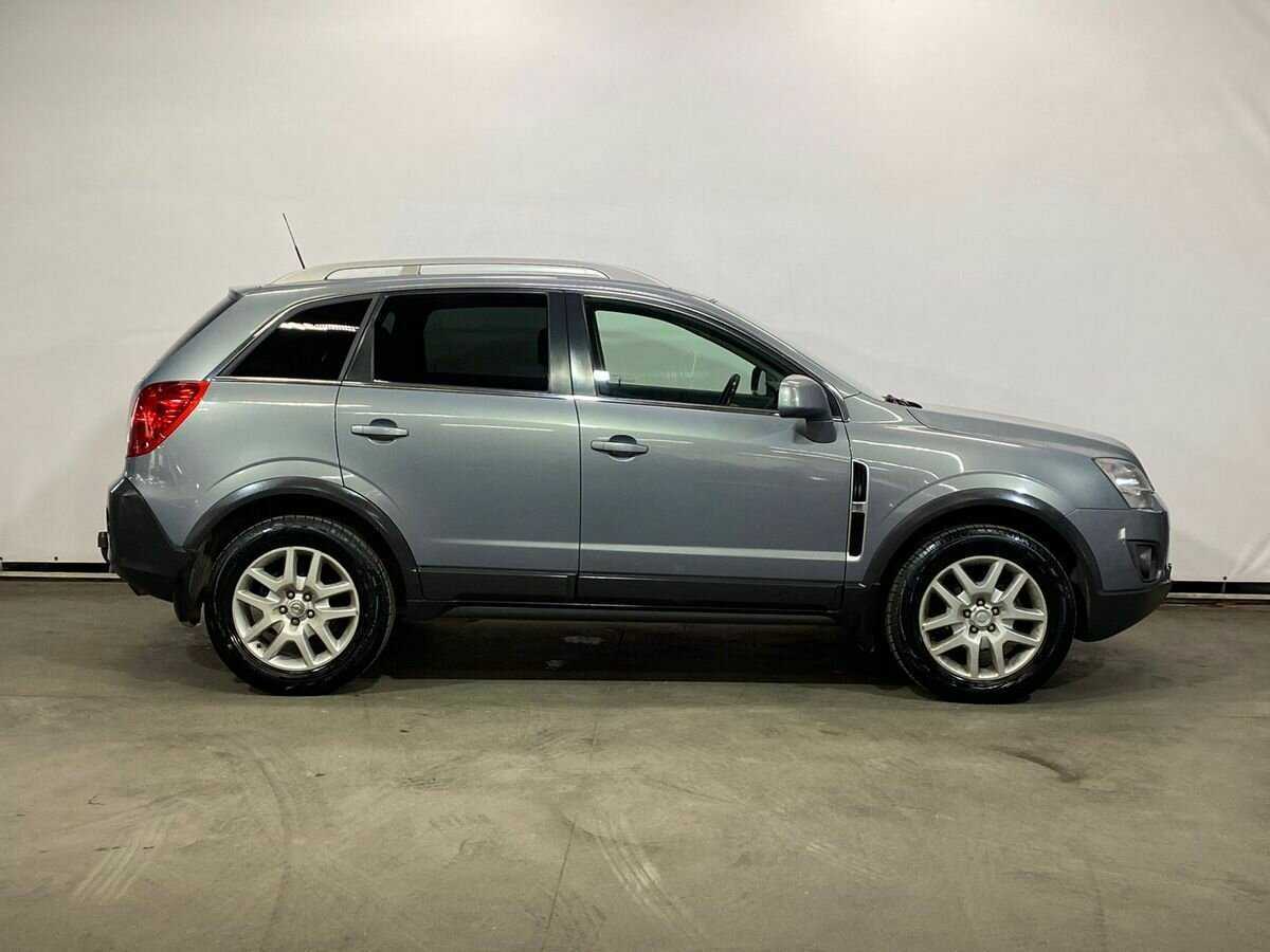 Opel Antara 2013 года с пробегом. Фото: #3