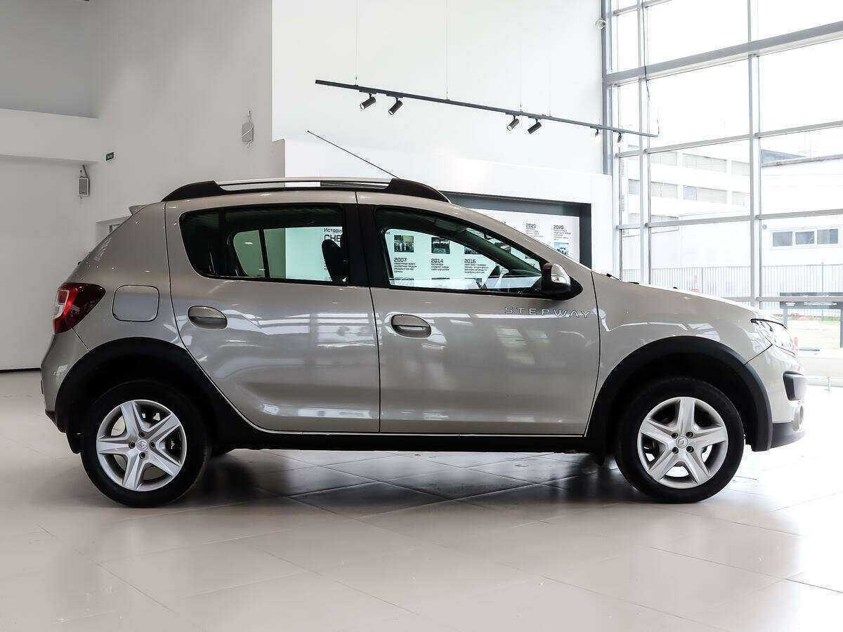 Renault Sandero 2017 года с пробегом. Фото: #7