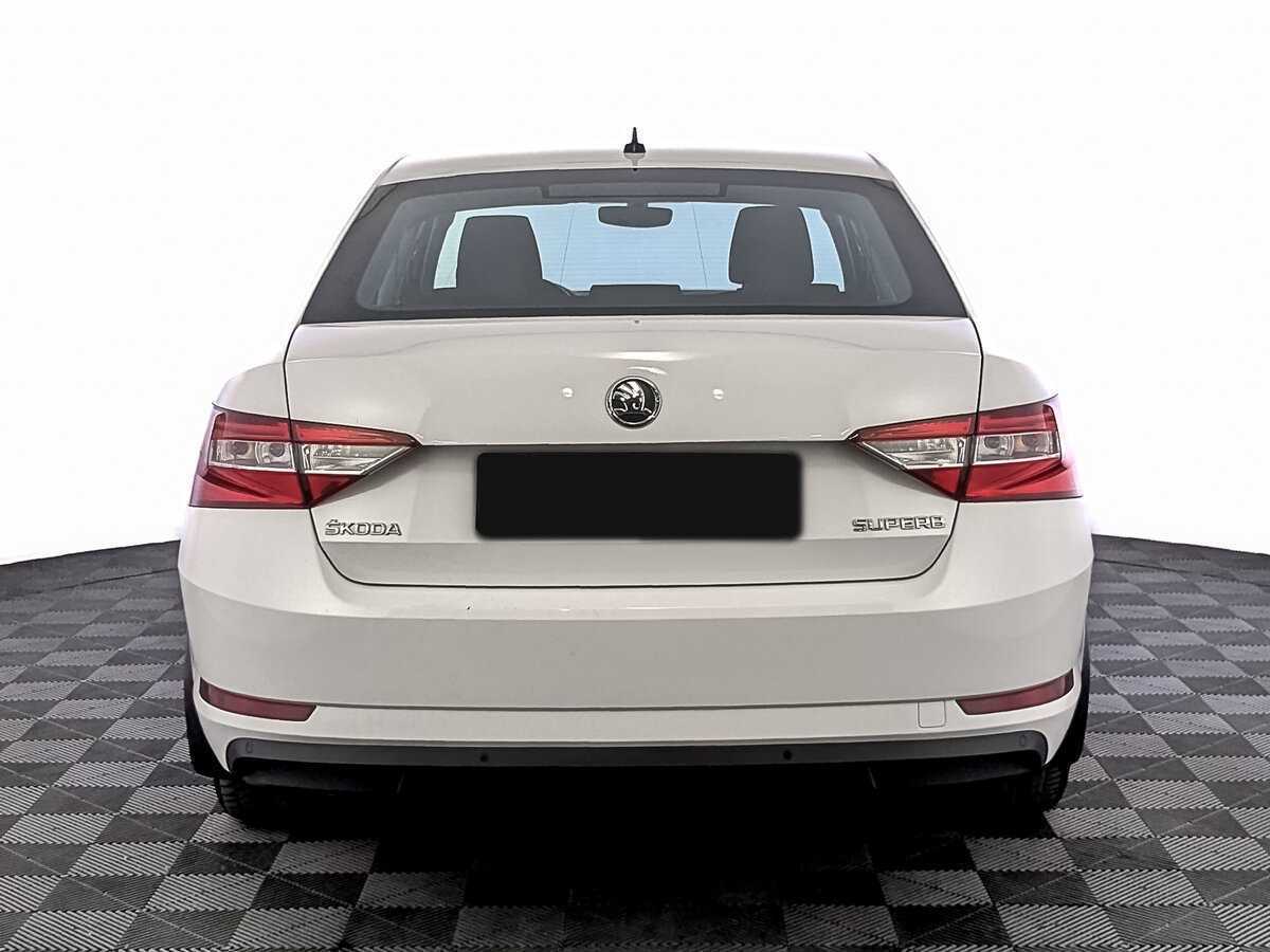 Skoda Superb 2017 года с пробегом. Фото: #5