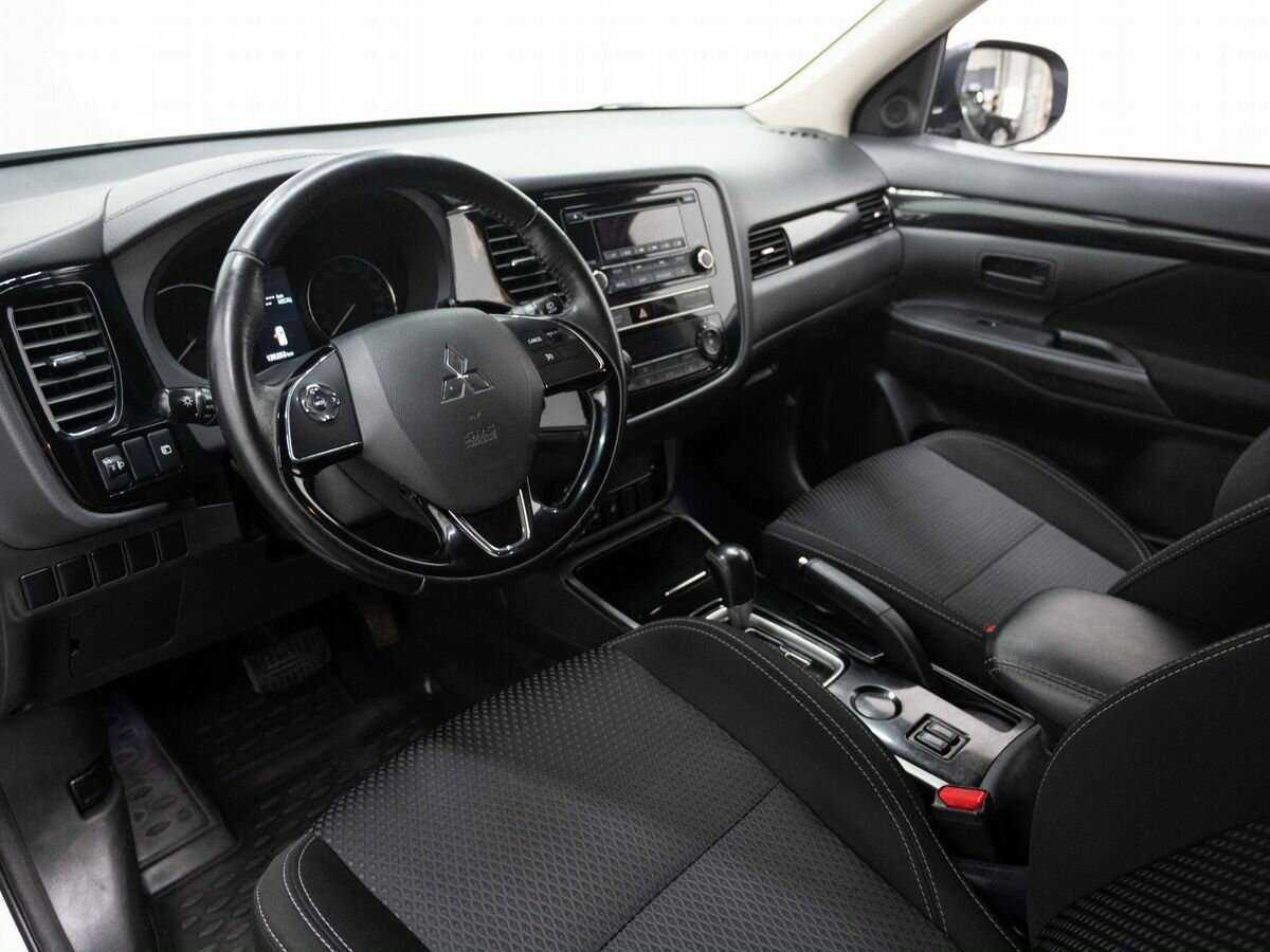 Mitsubishi Outlander 2019 года с пробегом. Фото: #6