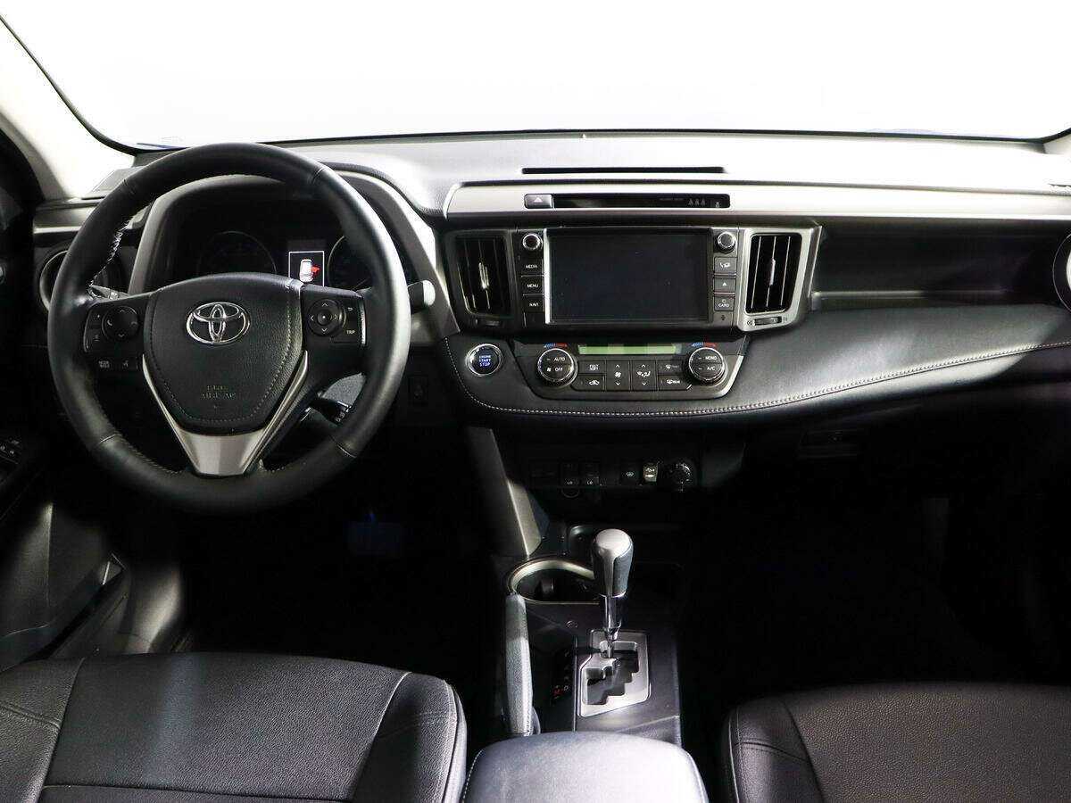 Toyota RAV4 2017 года с пробегом. Фото: #9