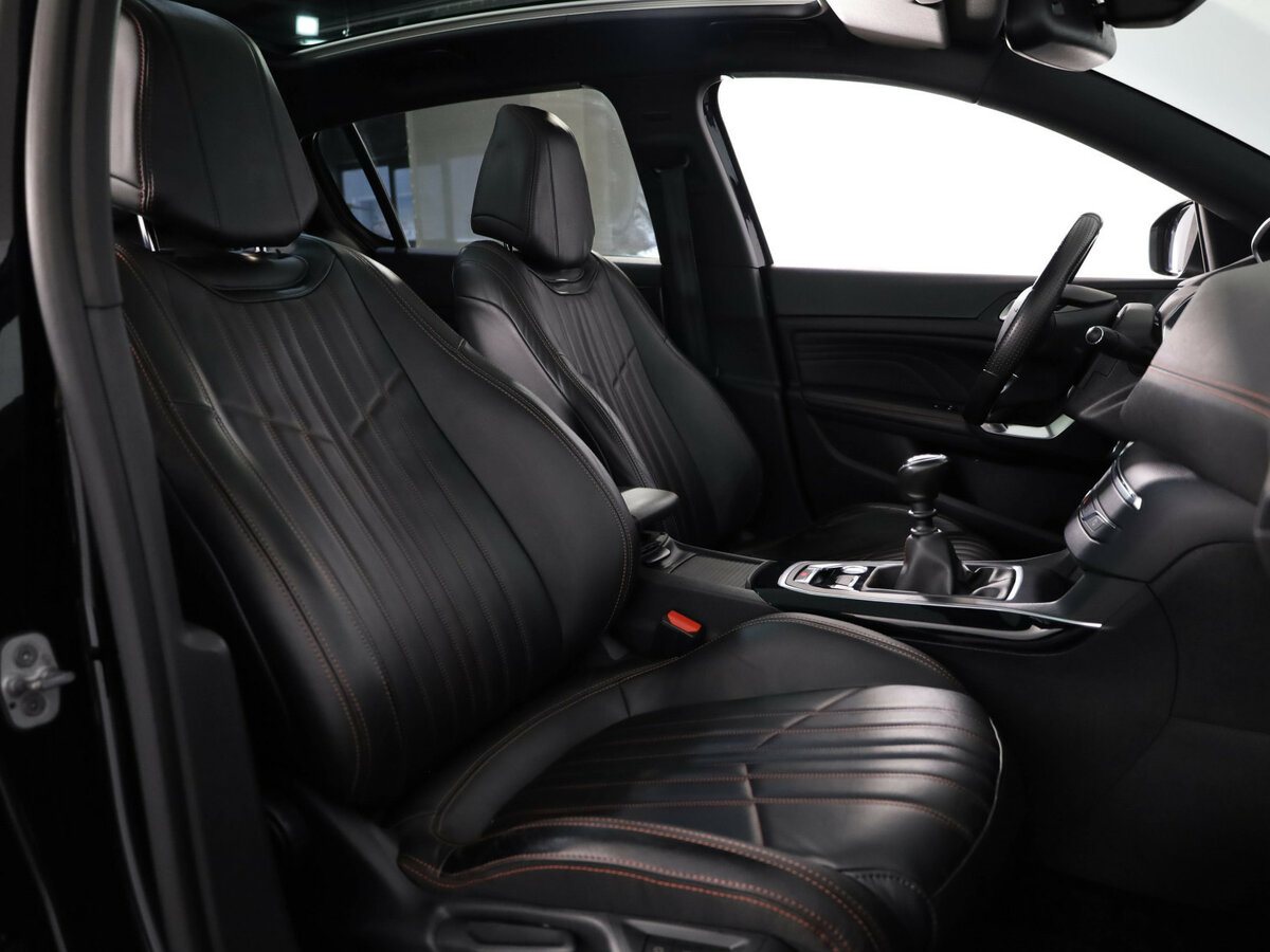 Peugeot 308 2019 года с пробегом. Фото: #19