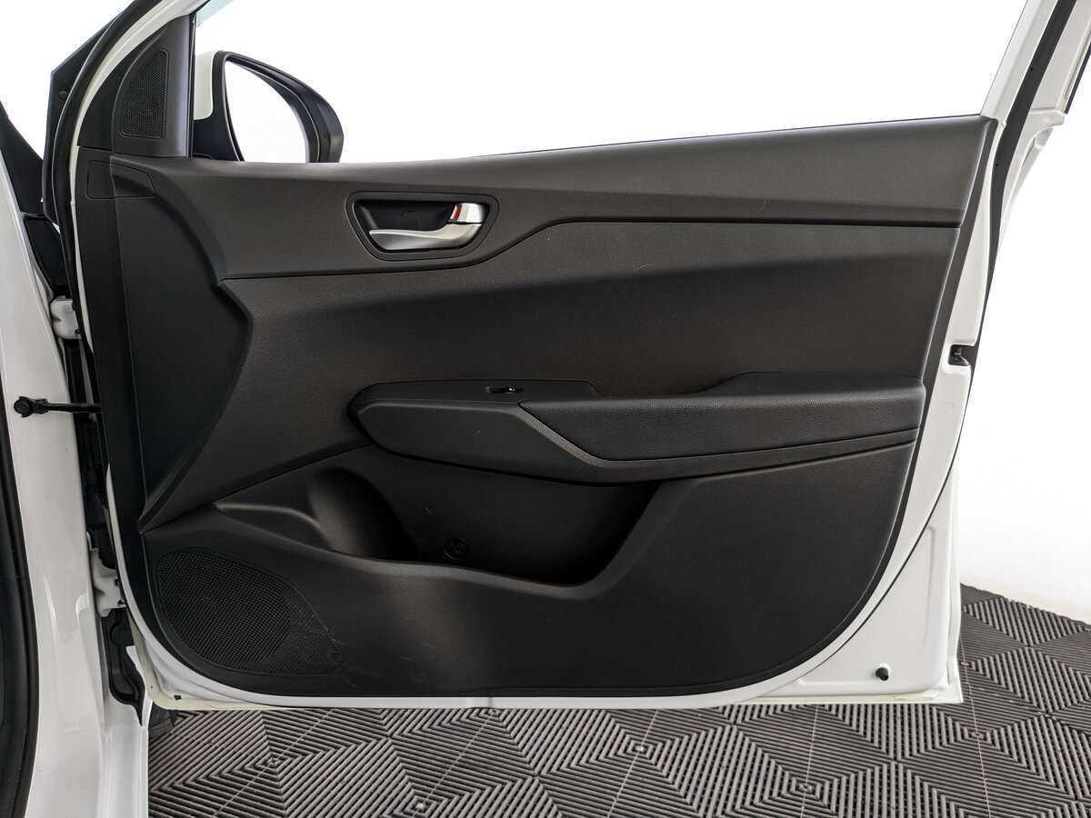 Hyundai Solaris 2020 года с пробегом. Фото: #24