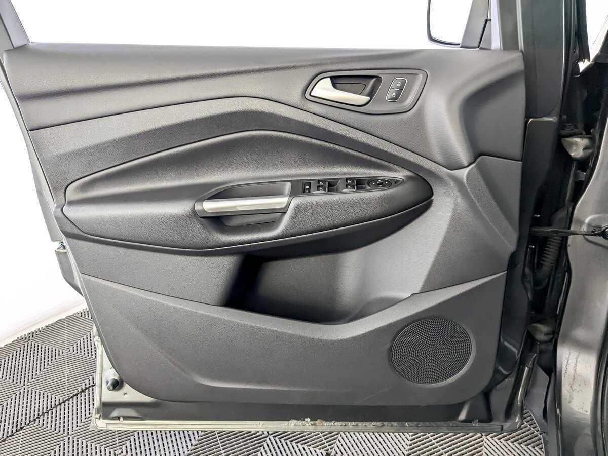 Ford Kuga 2018 года с пробегом. Фото: #14