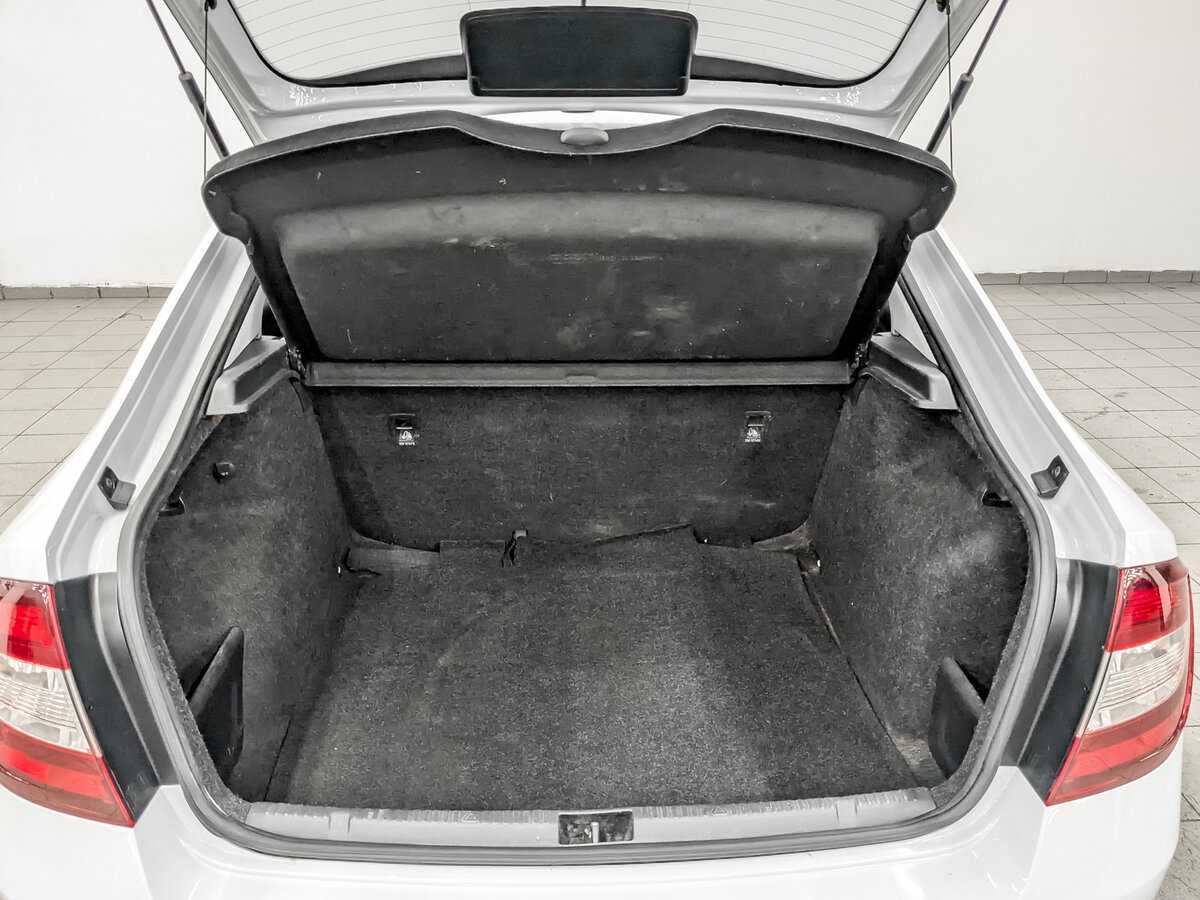 Skoda Rapid 2017 года с пробегом. Фото: #9