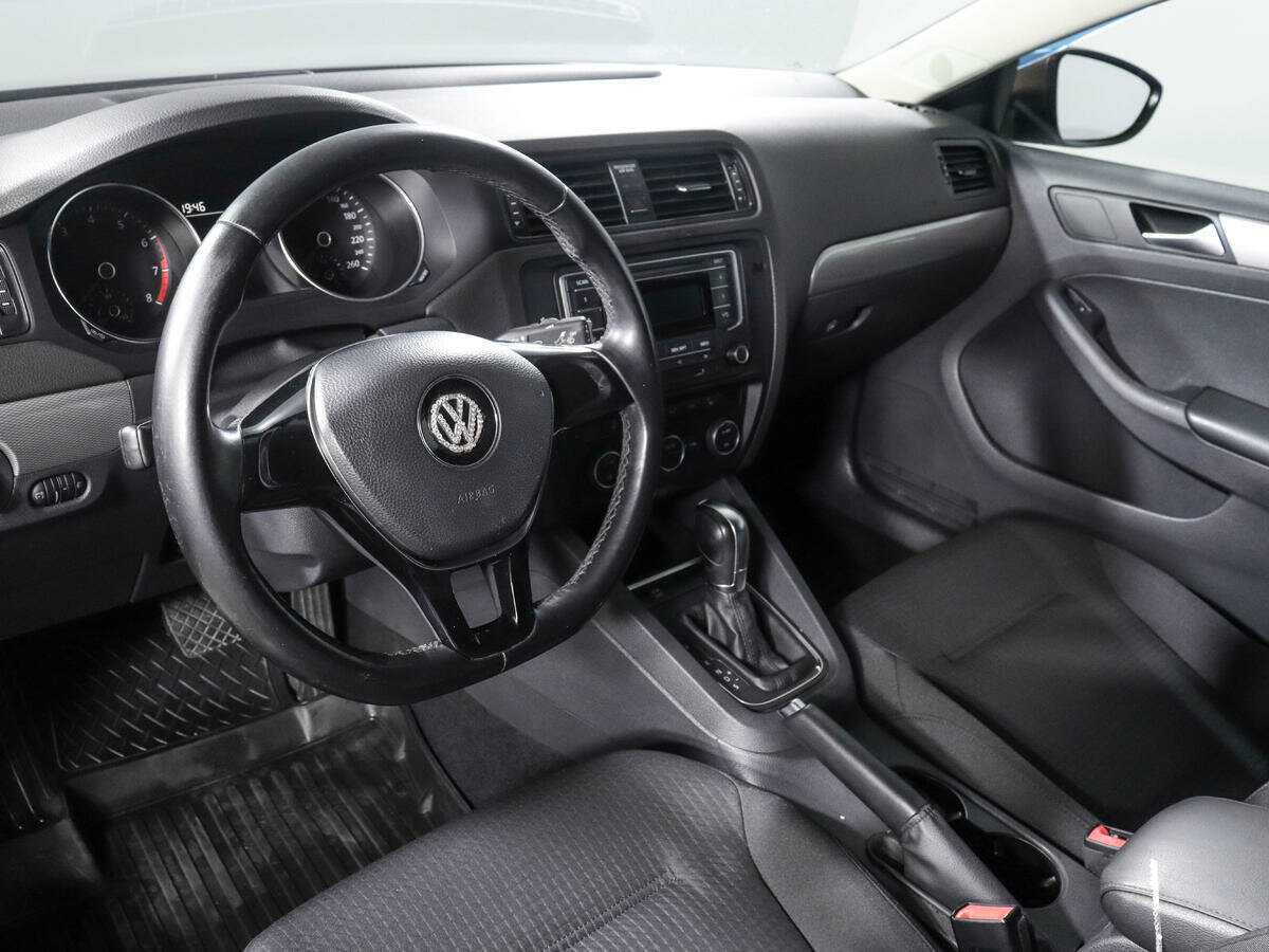 Volkswagen Jetta 2015 года с пробегом. Фото: #11