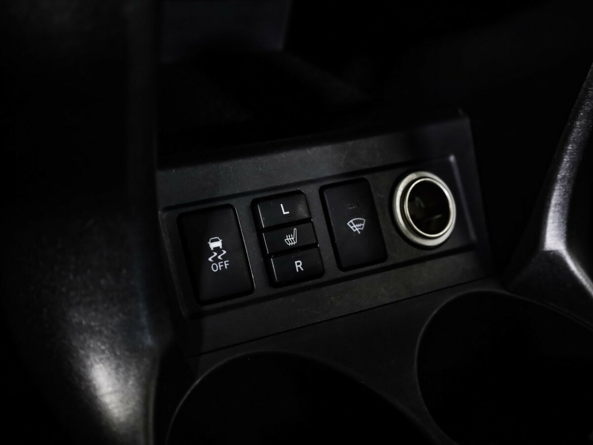 Toyota RAV4 2012 года с пробегом. Фото: #14