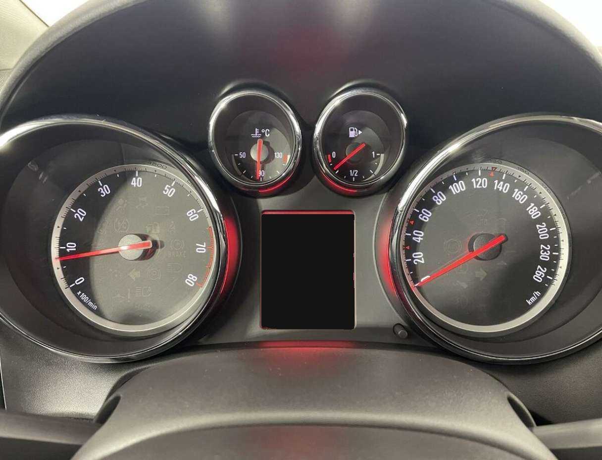 Opel Astra 2012 года с пробегом. Фото: #10