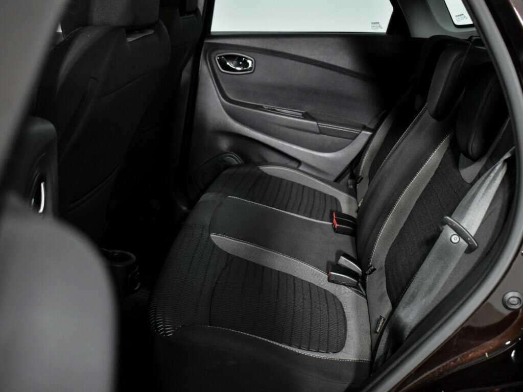 Renault Kaptur 2019 года с пробегом. Фото: #12