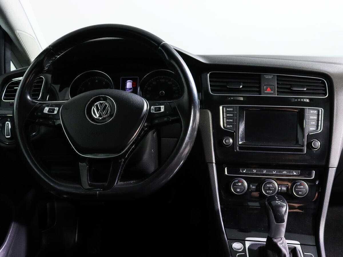Volkswagen Golf 2013 года с пробегом. Фото: #9