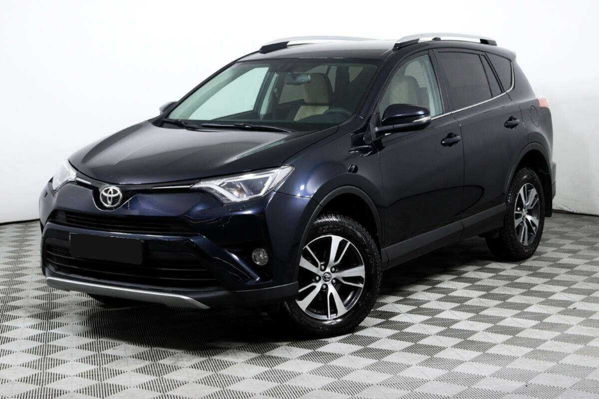 Toyota RAV4 2017 года с пробегом. Посмотреть фото