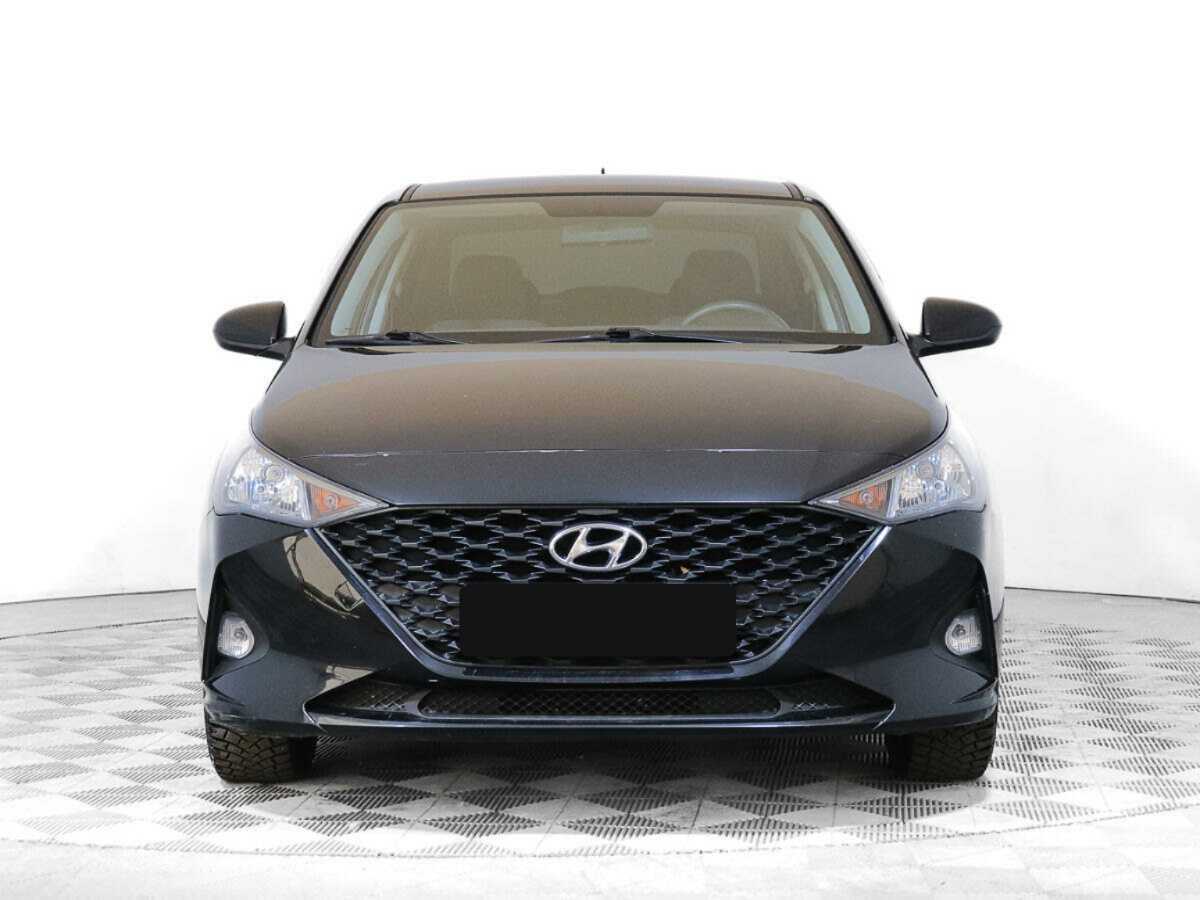Hyundai Solaris 2021 года с пробегом. Посмотреть фото