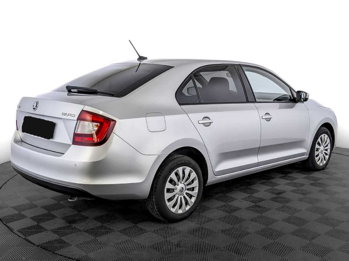 Skoda Rapid 2018 года с пробегом. Фото: #4