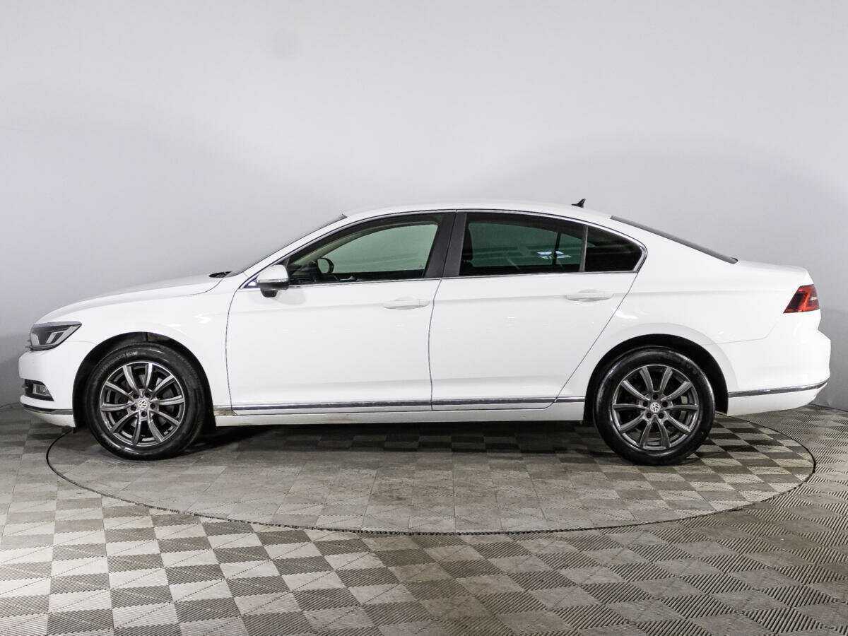 Volkswagen Passat 2017 года с пробегом. Фото: #7
