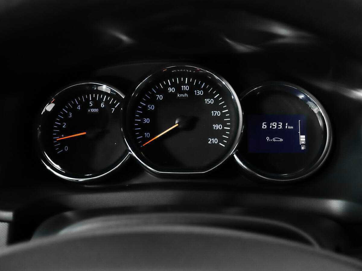 Renault Logan 2014 года с пробегом. Фото: #14