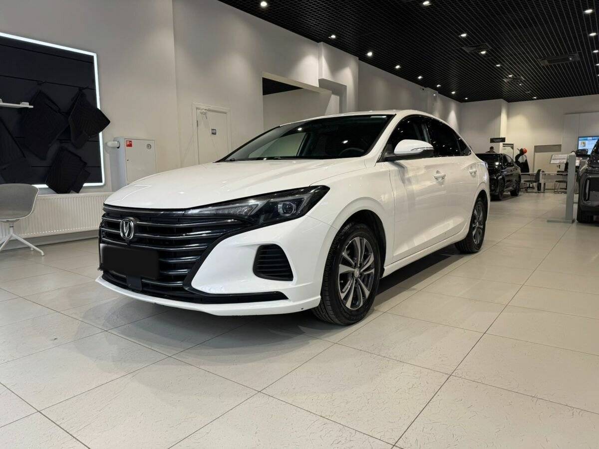 Changan Eado Plus 2023 года с пробегом. Посмотреть фото