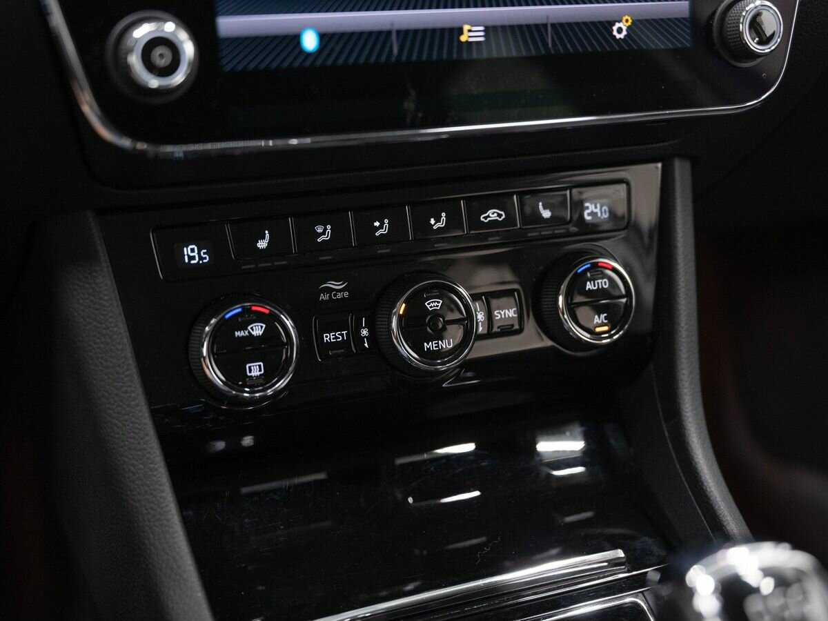 Skoda Superb 2018 года с пробегом. Фото: #21