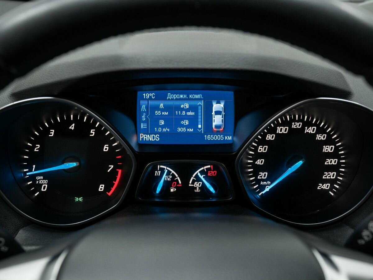 Ford Kuga 2015 года с пробегом. Фото: #21