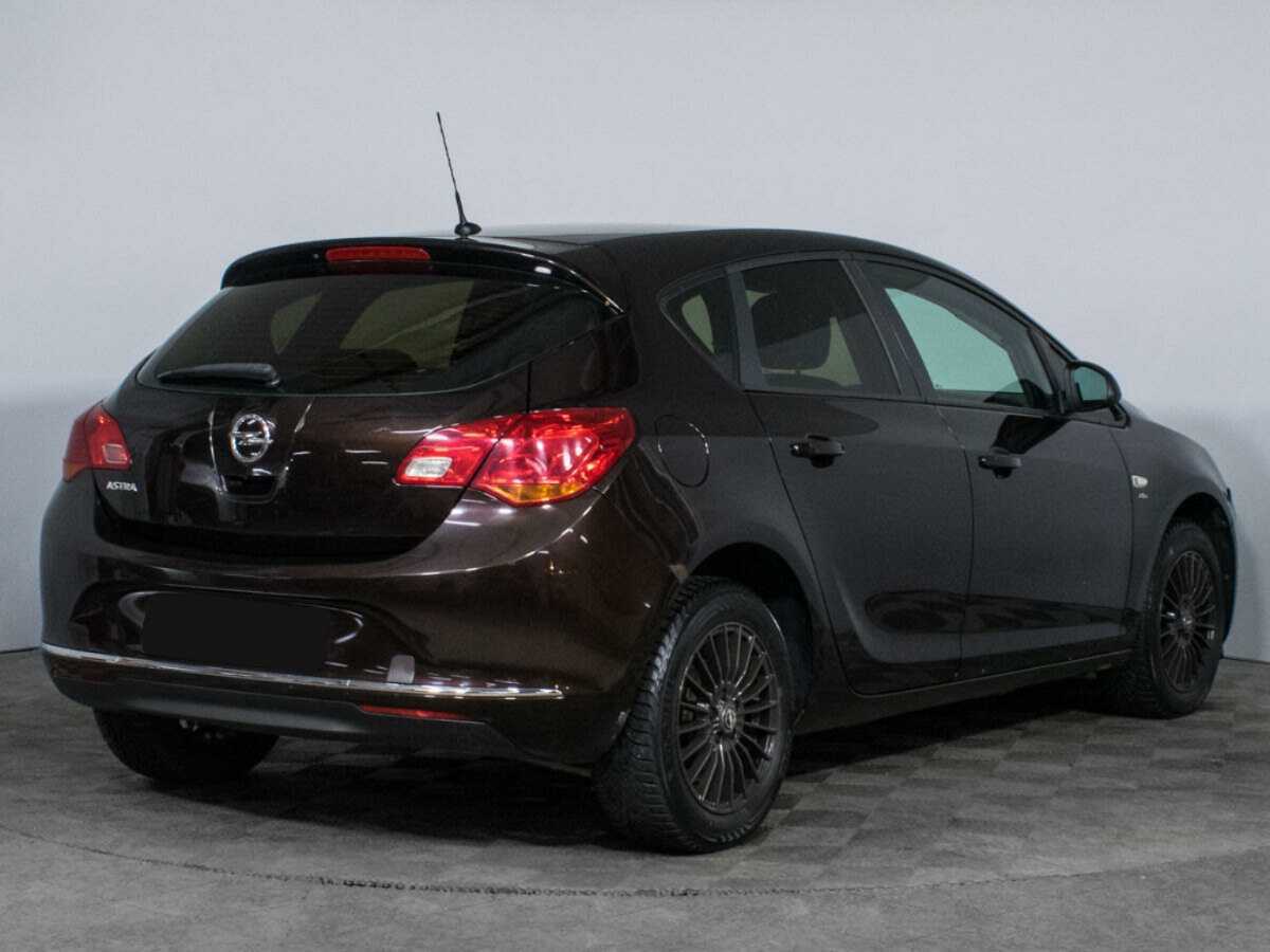 Opel Astra 2014 года с пробегом. Фото: #4