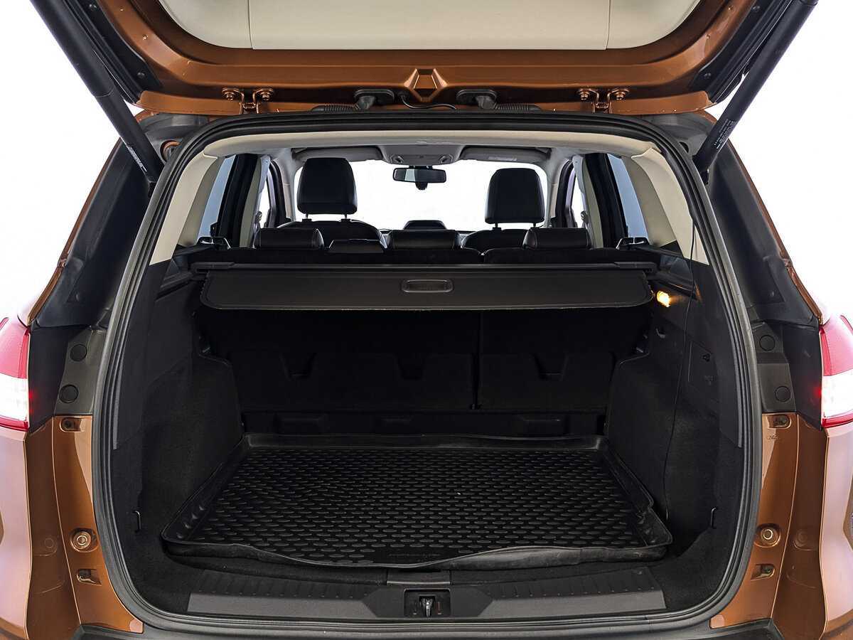 Ford Kuga 2014 года с пробегом. Фото: #9