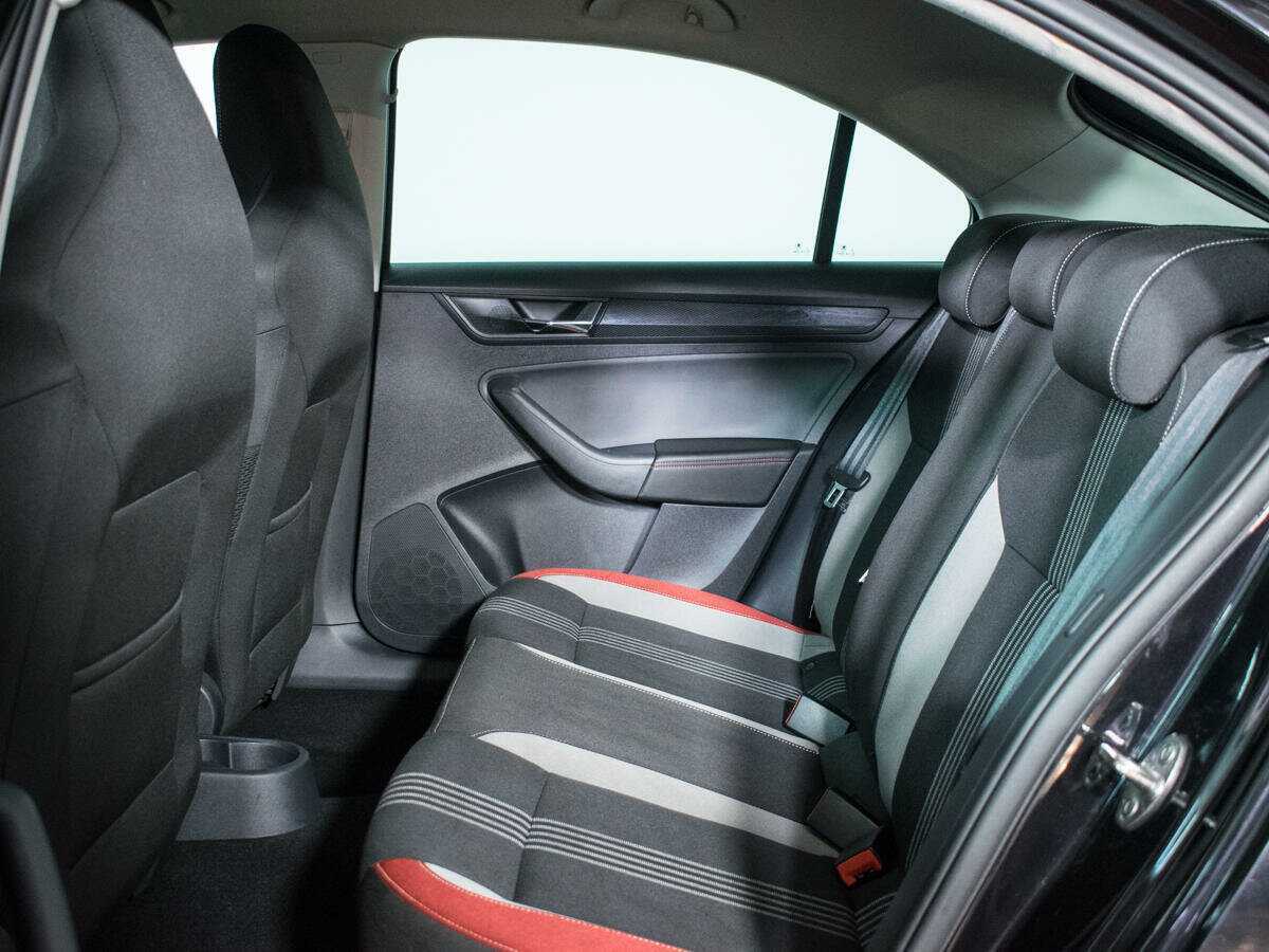 Skoda Rapid 2018 года с пробегом. Фото: #9