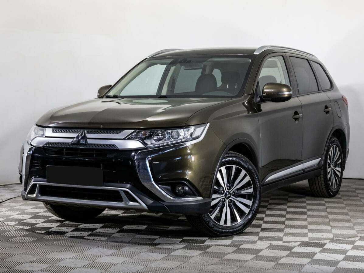 Mitsubishi Outlander 2019 года с пробегом. Посмотреть фото