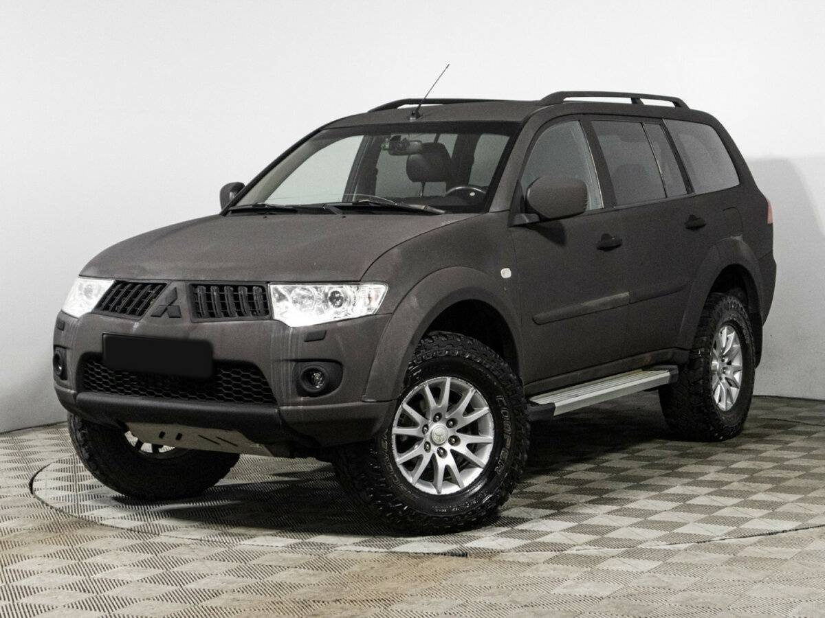 Mitsubishi Pajero Sport 2012 года с пробегом. Фото: #0