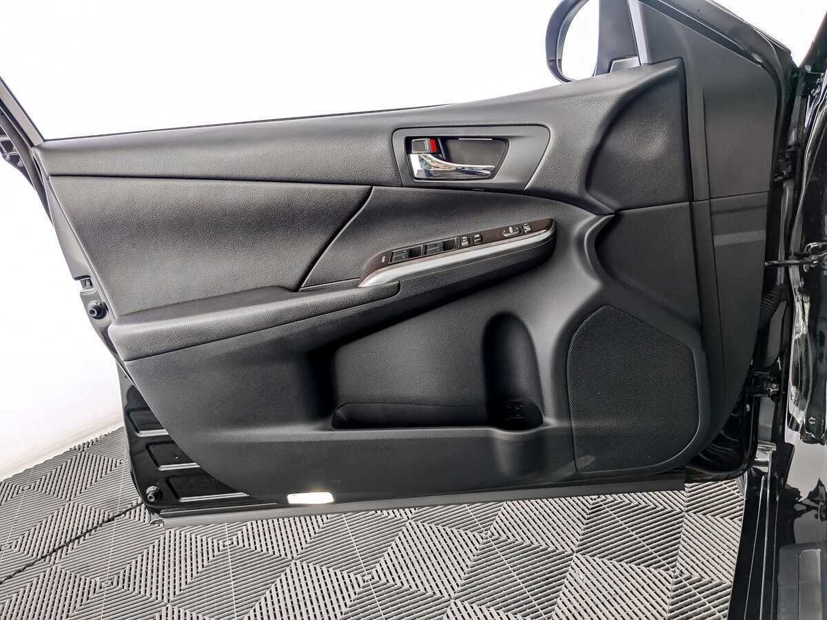 Toyota Camry 2016 года с пробегом. Фото: #14