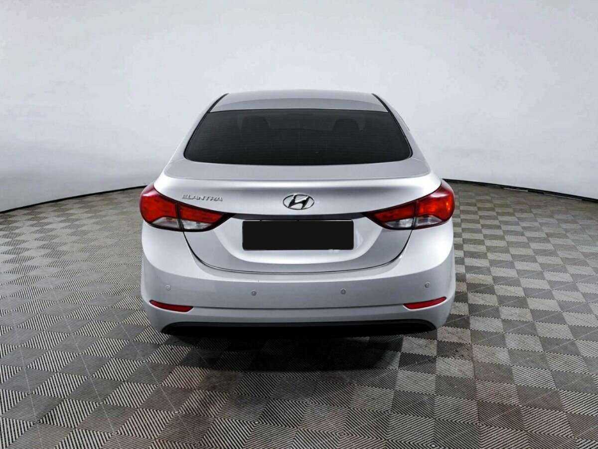 Hyundai Elantra 2015 года с пробегом. Фото: #5
